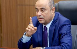رئيس الوزراء يزور وزارة الخدمة المدنية ويوجه بسرعة إطلاق العلاوات والتسويات