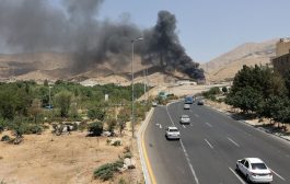 مئات الأمريكيين يفرون من إيران عبر طرق خطيرة