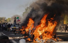 ما الذي يجعل لوس أنجلوس مركزا للاحتجاجات على سياسة الهجرة؟
