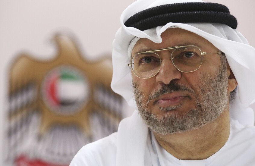 بعد مهاجمته تصريح وزير المالية الإسرائيلي .. أنور قرقاش يحذف التغريدة ويوضح