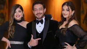 الفنان أحمد زاهر يناشد الجمهور الدعاء لابنته ملك بعد دخولها المستشفى