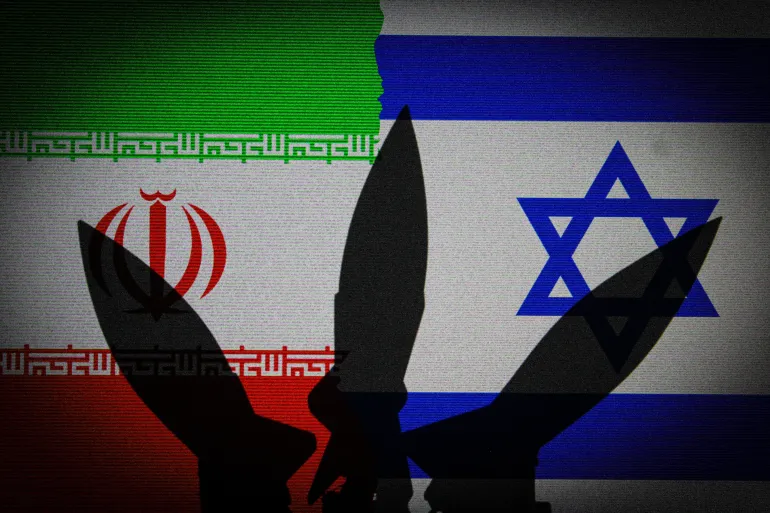 مغردون: هل وصلت المواجهة بين طهران وتل أبيب إلى ركلات الترجيح؟