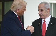 رجل دين إيراني بارز يصدر فتوى ضد ترامب ونتنياهو