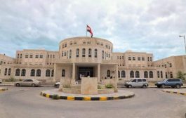 السلطة المحلية بالمهرة: تؤكد أن التعامل مع قضية الزايدي تم وفق الضوابط القانونية.. وتؤكد المضي في ملاحقة المتورطين بإراقة الدماء