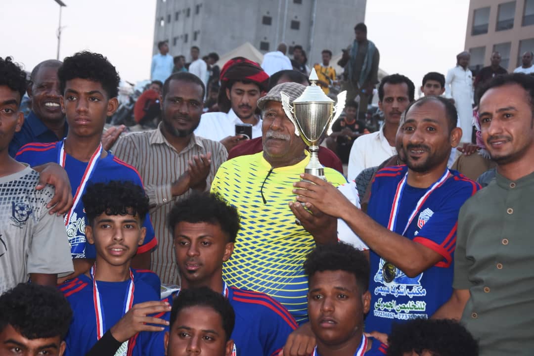 في الختام .. التضامن بطلا وسيئون وصيفا في منافسات البطولة الشاطئية للعبة كرة اليد لأندية حضرموت
