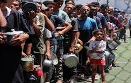 الأمم المتحدة تحذر : آخر شريان يبقي الناس على قيد الحياة في غزة ينهار