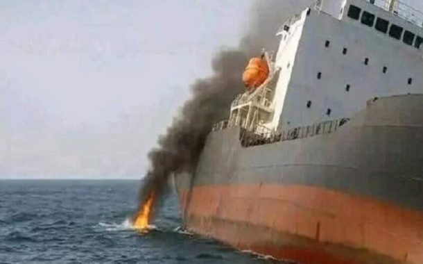 الحوثيون يؤكدون ضمان معاملة إنسانية لمن تم إنقاذهم من سفينة الشحن 