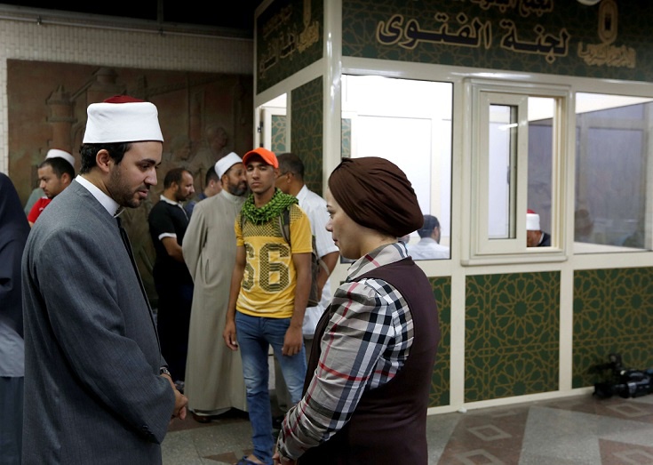 فتاوى الذكاء الاصطناعي تهدد عرش رجال الدين في مصر