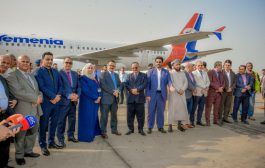 وزير النقل يستقبل وصول الطائرة الجديدة 