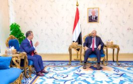 نائب رئيس مجلس القيادة اللواء الزُبيدي يستقبل السفير الليبي