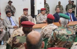 وزير الدفاع ومحافظ سقطرى يطلعان على جاهزية اللواء الاول مشاه بحري