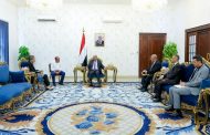 رئيس الوزراء يستقبل سفيرة هولندا لدى اليمن