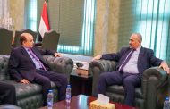 الزُبيدي يشدد على ضرورة التعاطي العاجل من قبل القطاع التجاري مع تحسّن أسعار الصرف