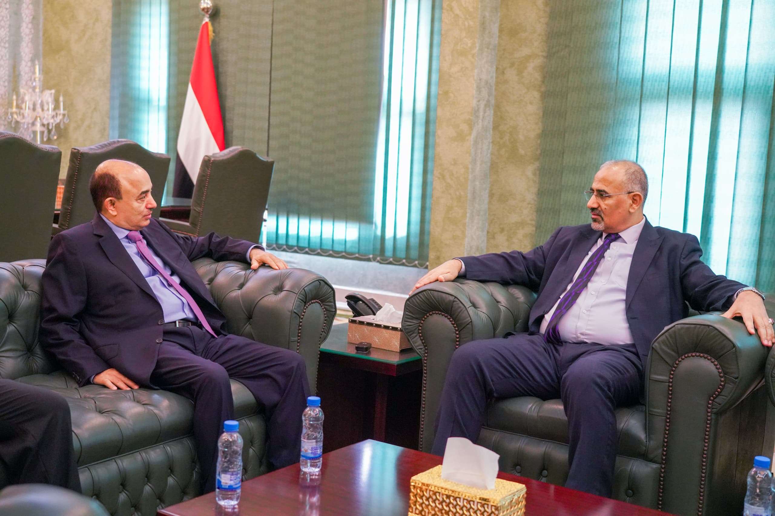 الزُبيدي يشدد على ضرورة التعاطي العاجل من قبل القطاع التجاري مع تحسّن أسعار الصرف