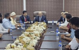 محافظ البنك المركزي يناقش مع جمعية الصرافين آلية تنظيم وتمويل الواردات