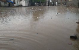 محافظة لحج تشهد امطار غزيرة وسيول جارفة وتلحق اضرار وغرق أحد المواطنين  