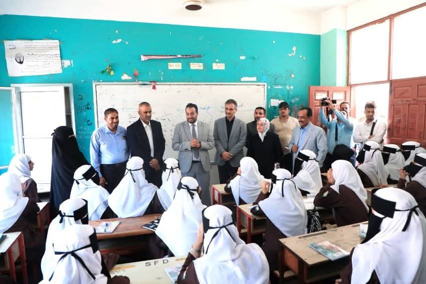 وزير التربية ومحافظ عدن يدشنان العام الدراسي الجديد