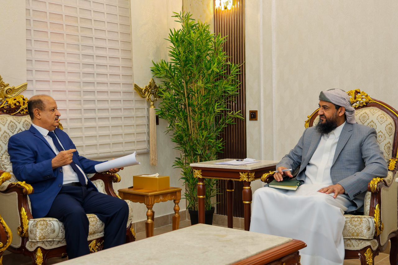 المحرّمي يطّلع على سير عمل مصلحة الضرائب ويشدد على ضرورة التوريد المنتظم للبنك المركزي