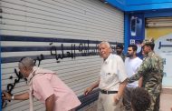 بعد إغلاق ( 2 ) من المراكز الإستهلاكية الكبيرة مدير عام المنصورة يؤكد على إستمرار حملة الرقابة وضبط الأسعار 