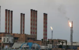 واشنطن تفرض عقوبات على شبكات وسفن لتعاملها مع النفط الإيراني