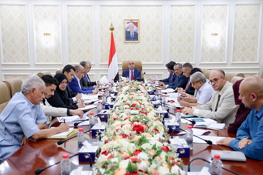 باستثمارات تصل الى 3 مليار دولار .. الحكومة تكشف عن عدد من الخطط والحلول الاستراتيجية لتطوير الكهرباء