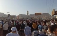 الزُبيدي يوجه بحماية المحتجين السلميين بوادي حضرموت