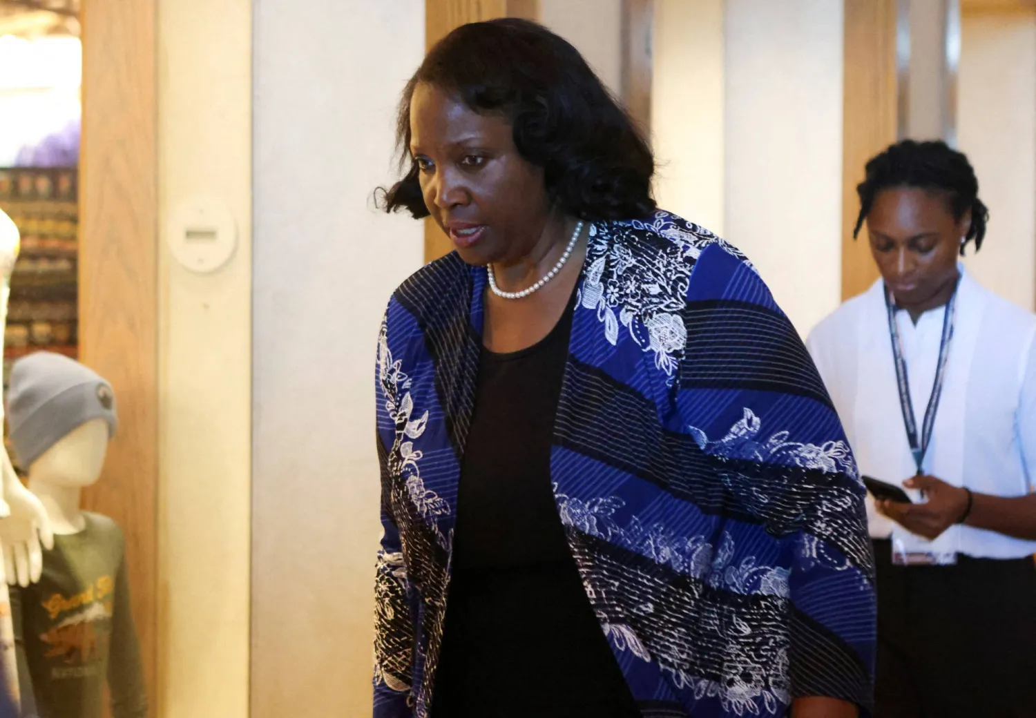 البيت الأبيض: إدارة ترمب ستستأنف قراراً قضائياً يمنع إقالة ليزا كوك