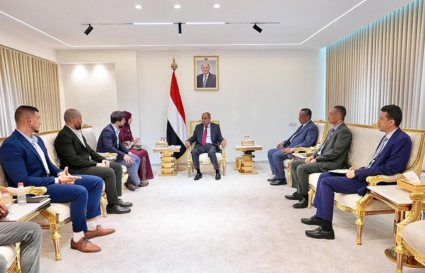 رئيس الوزراء يستقبل وفد منظمة أطباء بلا حدود ويشيد بدورها الإنساني