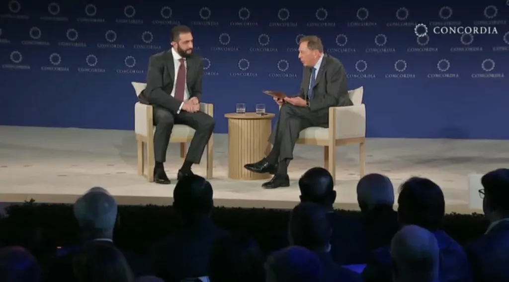 لحظات مثيرة: الرئيس السوري أحمد الشرع وجهاً لوجه في أمريكا مع من رصد مكافأة 10 ملايين دولار للقبض عليه