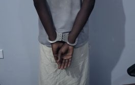 إدارة مكافحة المخدرات بشبوة تضبط شخصاً بحوزته مادة الحشيش المخدر 