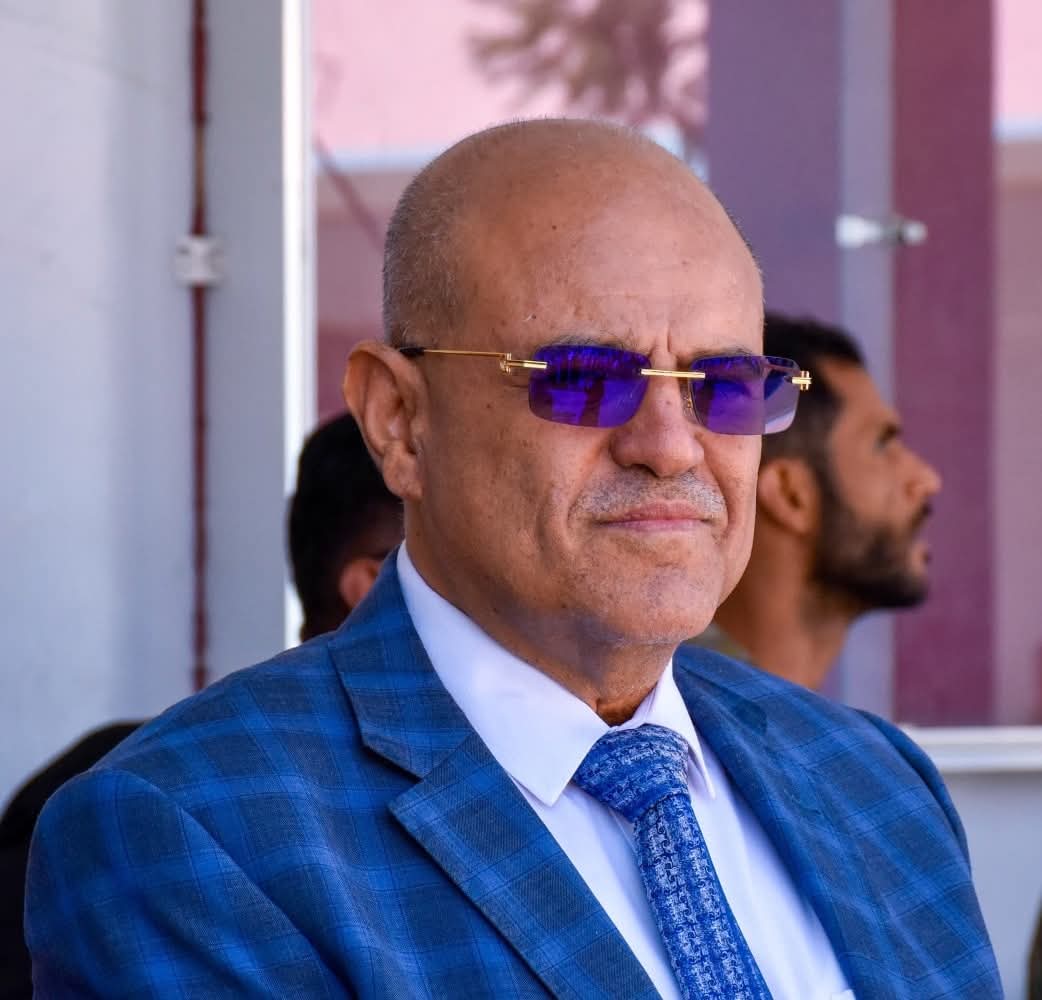 محافظ تعز يوجه بحملة لإخلاء المباني المستولى عليها وإعادتها لمؤسسات الدولة