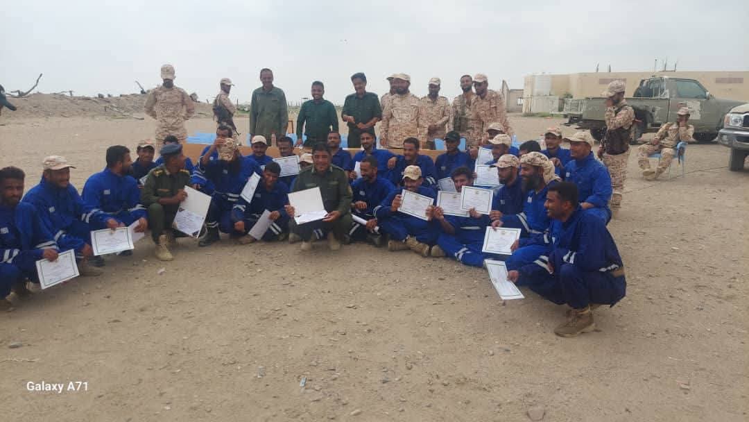 تخرج دفعة جديدة في مجال مكافحة الحرائق والكوارث في عدن