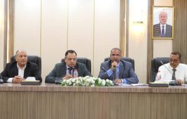 برعاية الوزيرين الزعوري والسقطري.. إشهار جمعيتي البن والعسل في عدن
