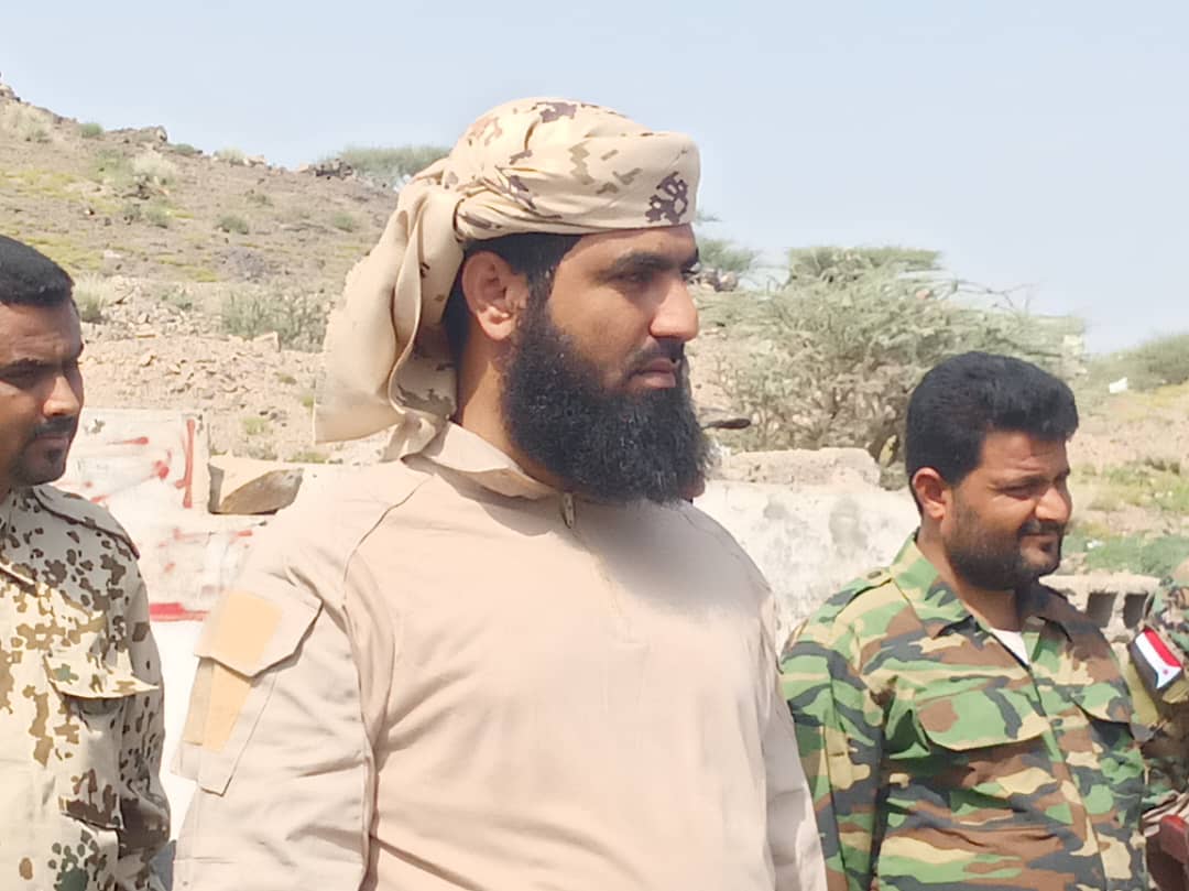 بتوجيهات قائد الحزام الأمني : مدير أمن وشرطة المسيمير بلحج.. إلزام المحال بتركيب كاميرات مراقبة لحماية الأسواق وردع الجريمة
