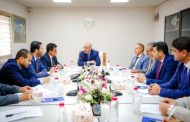 الزُبيدي يترأس اجتماعاً موسعاً للوقوف على الخطوات المنجزة لإعادة تشغيل مصفاة عدن