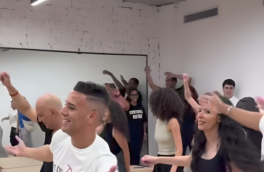 تحرك برلماني مصري لإغلاق أول أكاديمية لتعليم الرقص بالبلاد