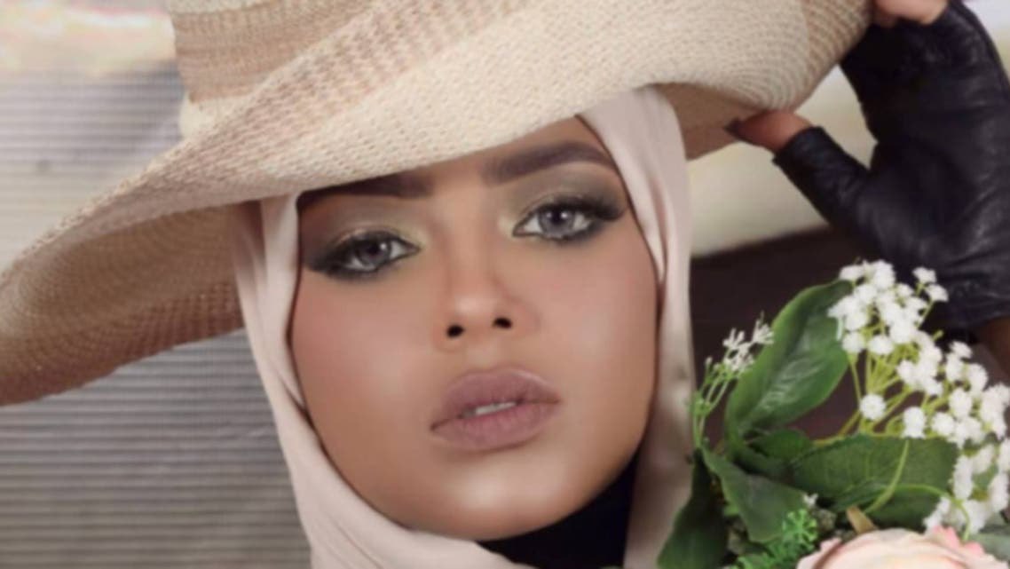 مركز دراسات أمريكي يسلط الضوء على 5 سنوات قاسية عاشتها الفنانة انتصار الحمادي في سجون الحوثي