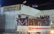 شرطة المهرة تضبط شبكات تهريب المهاجرين غير الشرعيين وترحّل أكثر من 406 مهاجرًا في حملة واسعة بشحن