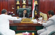 محافظ المهرة يوجه بدعم معامل ورش المعاهد المهنية بالطاقة الشمسية