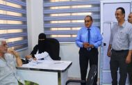 مدير عام مكتب الصحة بعدن يدشن المخيم الطبي المجاني لأمراض الضغط والسكري