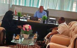 رئيس اتحاد النقابات ورئيسة دائرة المرأة يشيدان بدور مطار سيئون الدولي في خدمة المسافرين