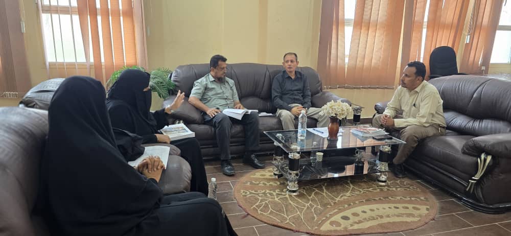كلية العلوم الإدارية عدن تناقش ترتيب عقد ورش الجودة والاعتماد الأكاديمي لبرامج البكالوريوس بقسم الادارة الصحية
