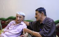 رئيس هيئة أسر الشهداء والمناضلين يتفقد عدداً من رموز النضال الوطني في ذكرى ثورة 14 أكتوبر