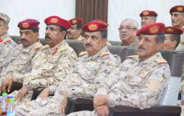 وزير الدفاع يشهد تدشين البطاقة العسكرية الإلكترونية للهيئات والدوائر والمنطقة العسكرية الرابعة