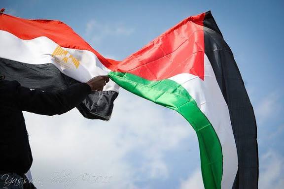 قيادي بحركة حماس يعلن أن مصر ستستضيف مؤتمرا فلسطينيا حول مستقبل غزة