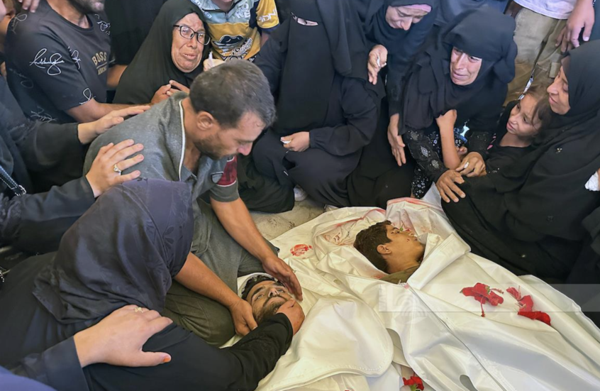 صحة غزة: انتشال جثامين 100 فلسطيني منذ فجر اليوم