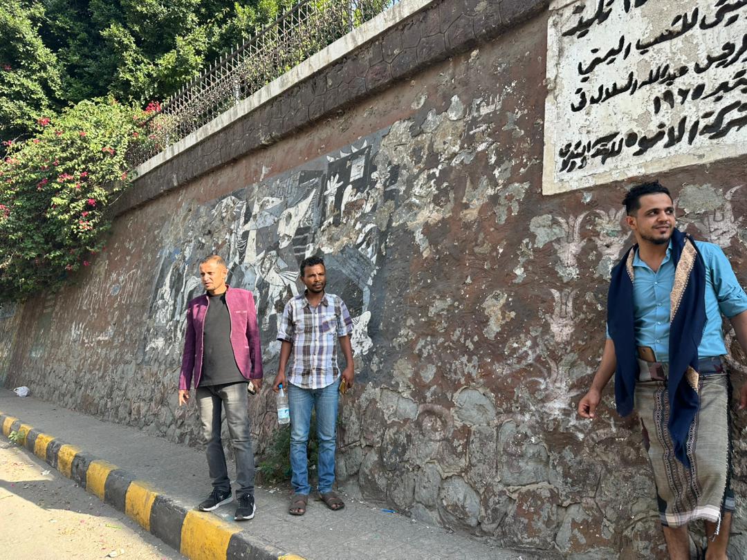 بدء المرحلة الأولى من مشروع صمود تعز ( مجسمات من رماد الحرب )