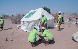 مركز الملك سلمان للإغاثة يوزع مساعدات إيوائية طارئة للمتضررين بمحافظة لحج