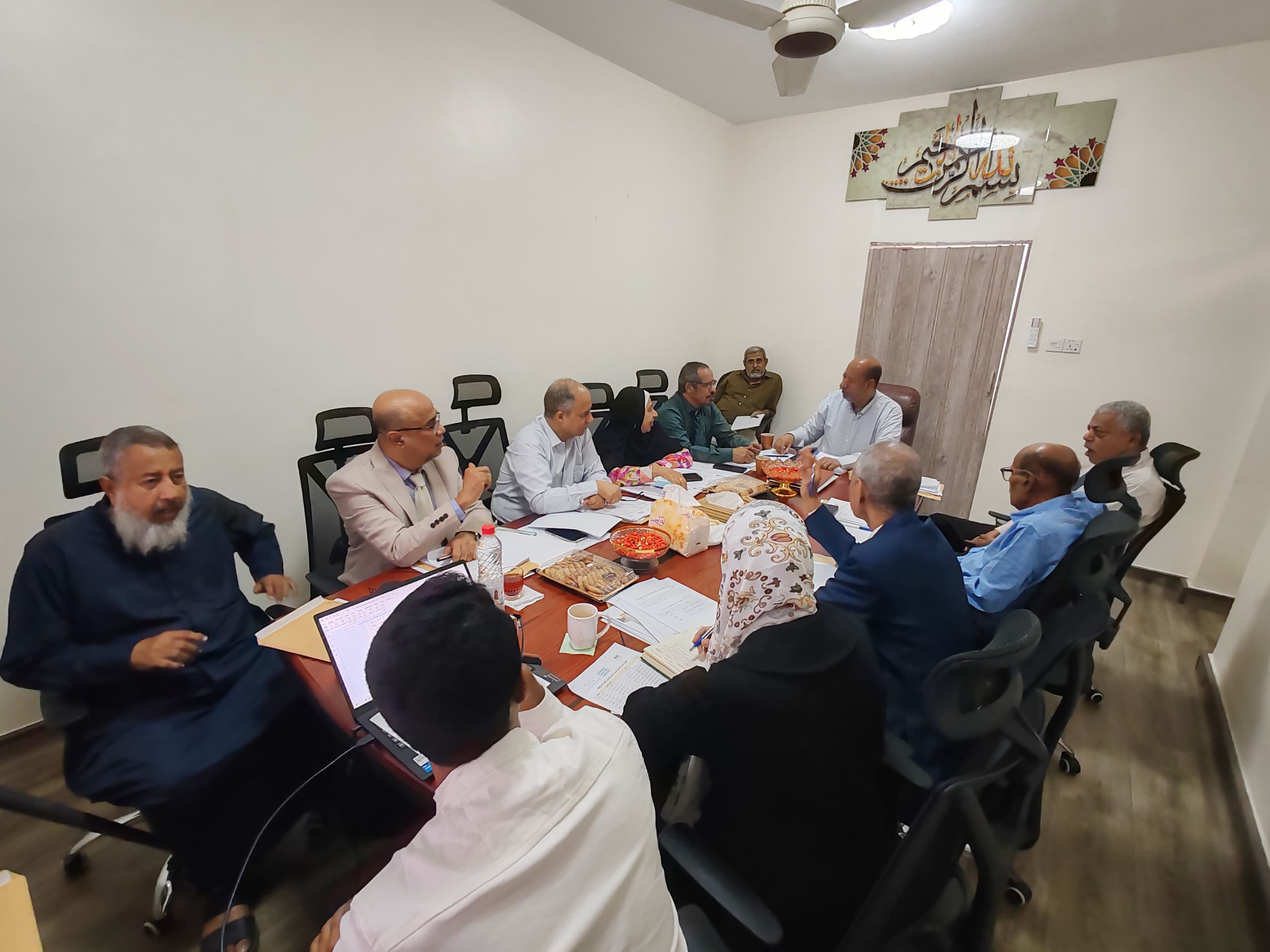 المجلس الطبي الأعلى يعقد اجتماع بعدن ويقر عدداً من القرارات التنظيمية