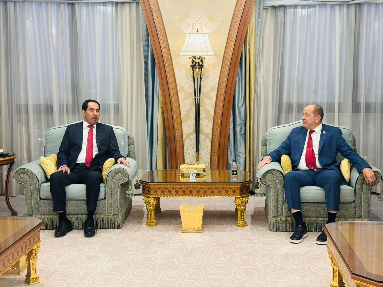 وزير الشباب والرياضة يبحث مع نظيره السوري اوجه التعاون المشترك